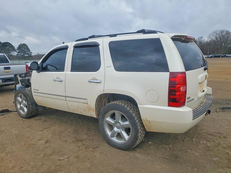 Photo 2 from auction – 2013 CHEVROLET TAHOE with VIN 1GNSKCE01DR370170