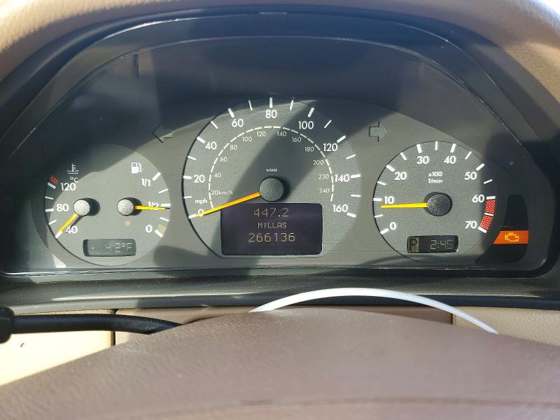 Photo 9 from auction – 2001 MERCEDES-BENZ E 320 4MAT with VIN WDBJH82J01X045433