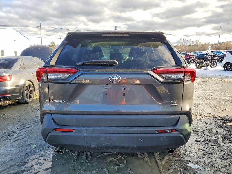 Photo 6 from auction – 2020 TOYOTA RAV4 LE with VIN 2T3F1RFV4LC069631
