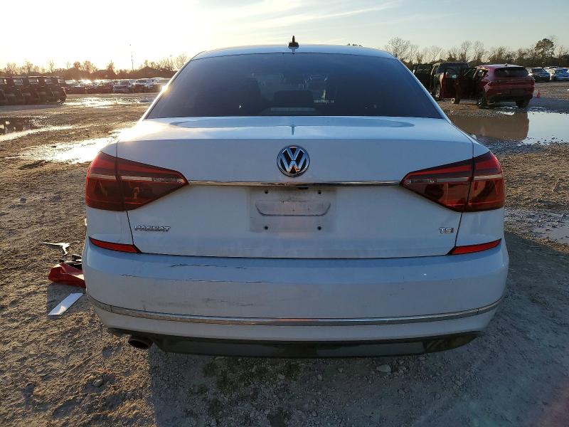 Photo 6 from auction – 2017 VOLKSWAGEN PASSAT R-L with VIN 1VWDT7A39HC030096