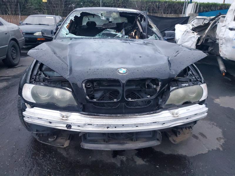 Photo 5 from auction – 2002 BMW 325 CI with VIN WBABN334X2PG56937