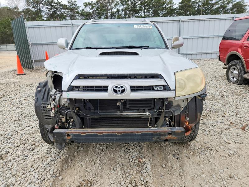 Photo 5 from auction – 2005 TOYOTA 4RUNNER SR with VIN JTEBT14R550053892