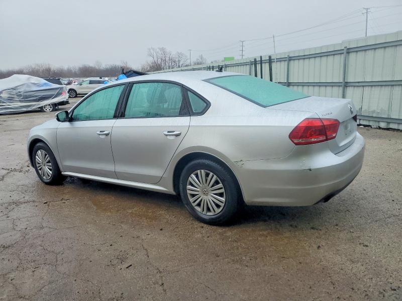 Photo 2 from auction – 2015 VOLKSWAGEN PASSAT S with VIN 1VWAT7A33FC043135