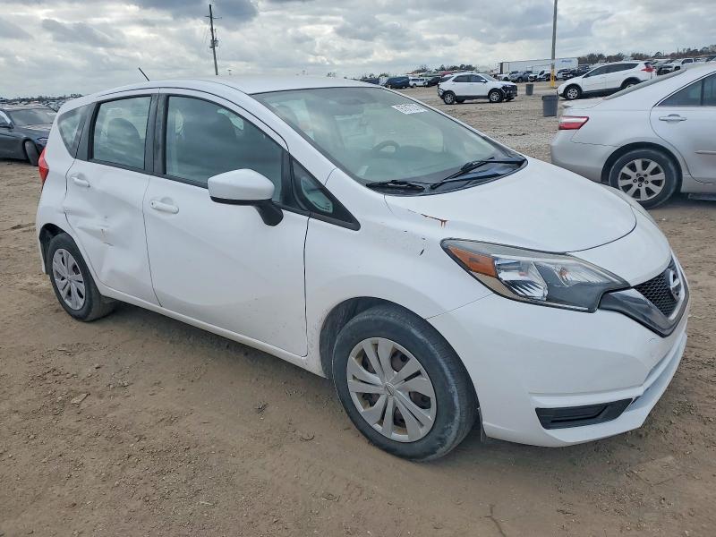 Photo 4 from auction – 2018 NISSAN VERSA NOTE with VIN 3N1CE2CP7JL371179