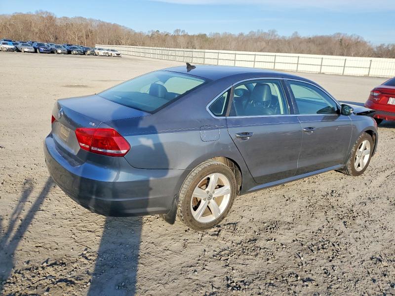 Photo 3 from auction – 2015 VOLKSWAGEN PASSAT S with VIN 1VWAT7A36FC087954