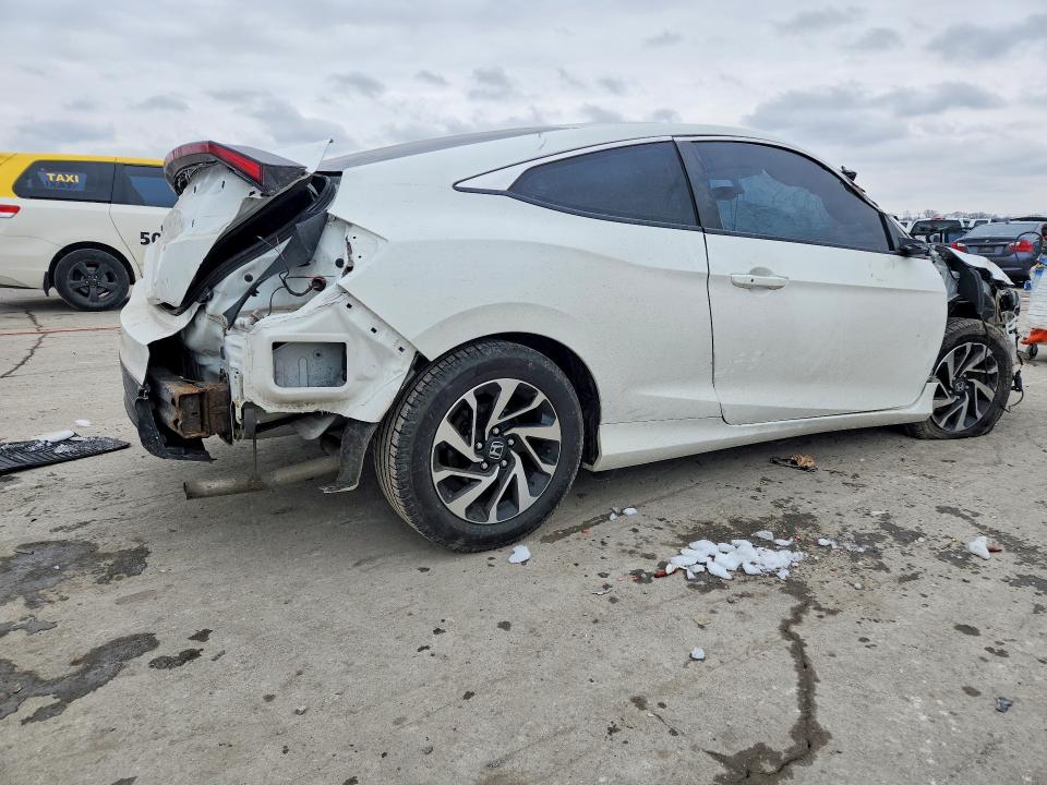 Photo 3 from auction – 2016 HONDA CIVIC with VIN 2HGFC4B08GH316310