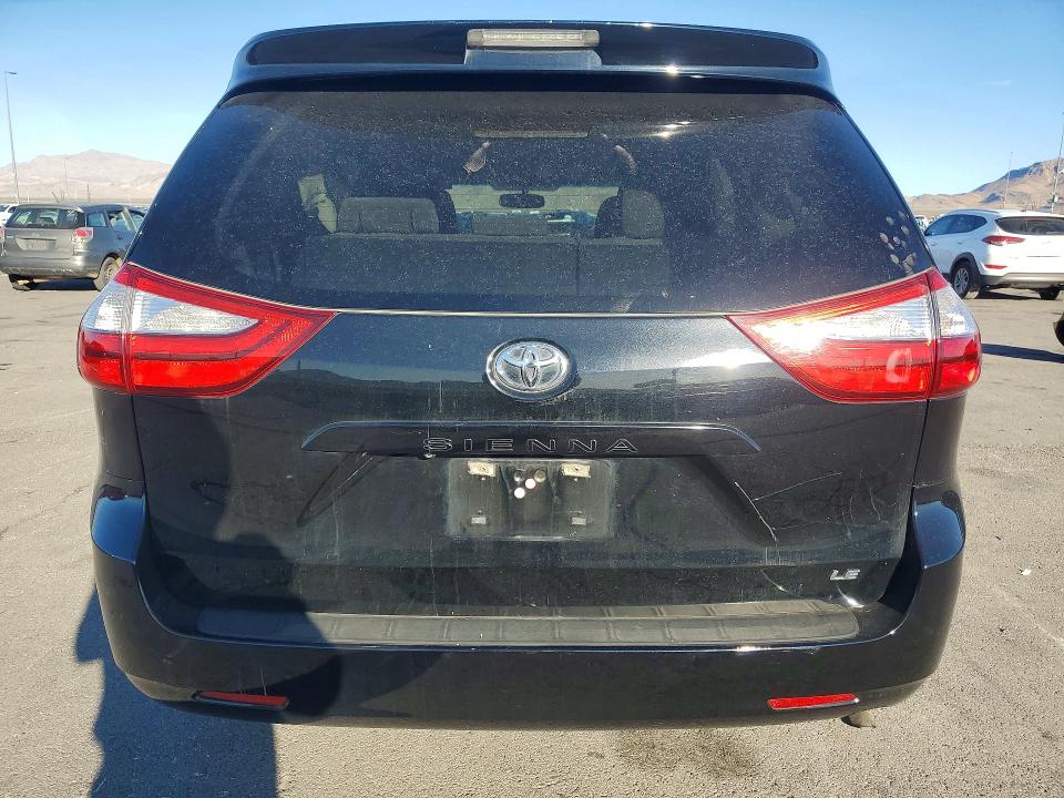Photo 6 from auction – 2015 TOYOTA SIENNA LE with VIN 5TDKK3DC8FS535902
