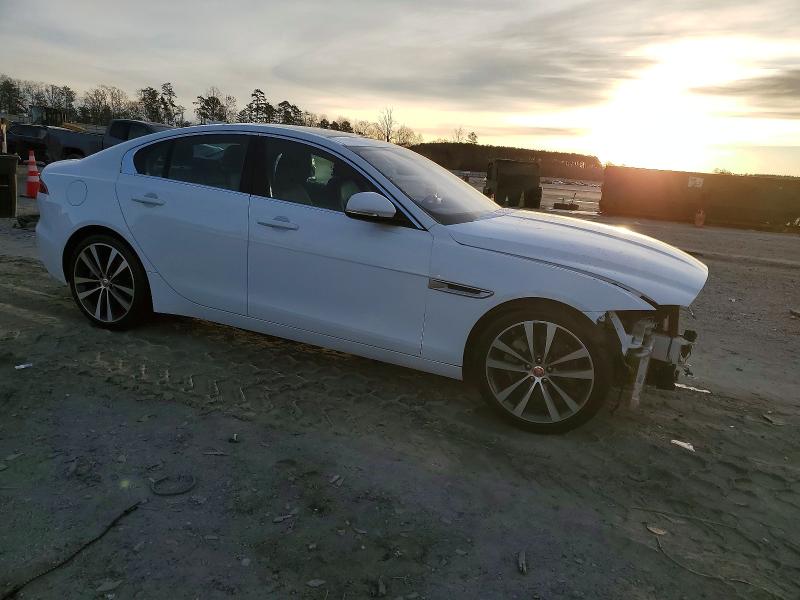 Photo 4 from auction – 2020 JAGUAR XE with VIN SAJAE4FX8LCP58075