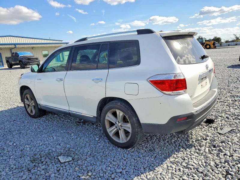 Photo 2 from auction – 2013 TOYOTA HIGHLANDER with VIN 5TDYK3EH1DS123208