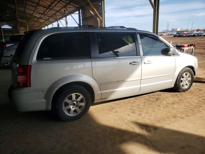 Photo 3 from auction – 2008 CHRYSLER TOWN & COU with VIN 2A8HR54P18R110871