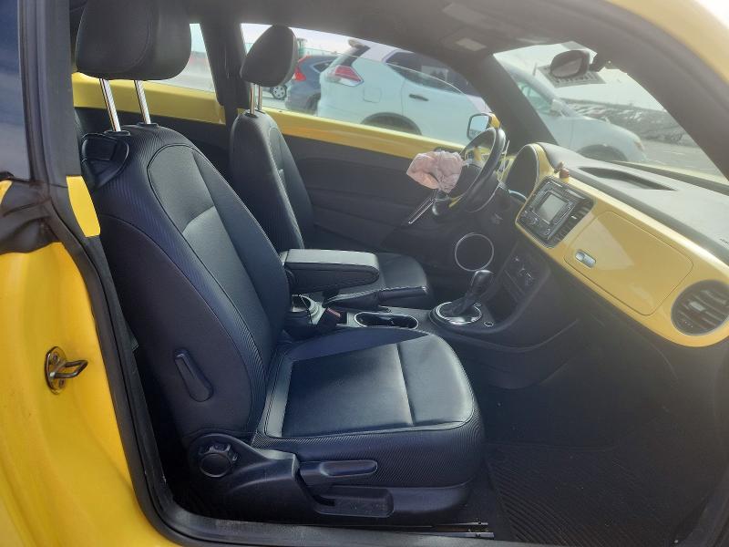 Photo 10 from auction – 2012 VOLKSWAGEN BEETLE with VIN 3VWJP7AT2CM650934