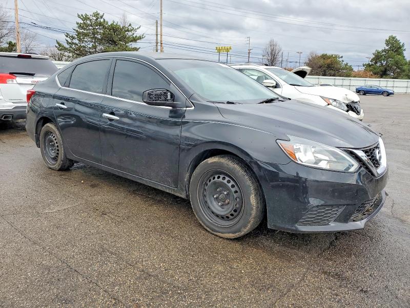Photo 4 from auction – 2017 NISSAN SENTRA S with VIN 3N1AB7AP1HY275092