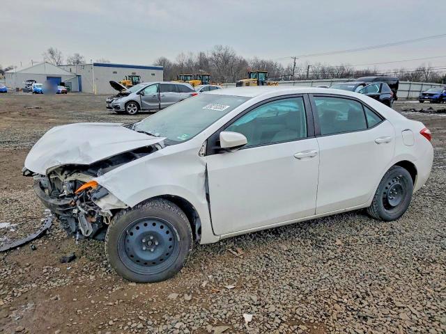 TOYOTA COROLLA L 2015 with VIN 2T1BURHE4FC393212 - Photo from auction