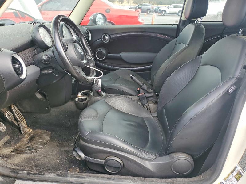Photo 7 from auction – 2011 MINI COOPER S C with VIN WMWZG3C54BTY30328