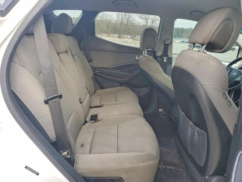 Photo 11 from auction – 2017 HYUNDAI SANTA FE S with VIN 5NMZU3LBXHH028846