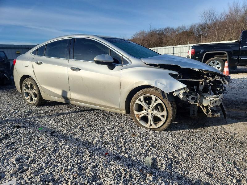 Photo 4 from auction – 2018 CHEVROLET CRUZE with VIN 1G1BF5SM4J7177415
