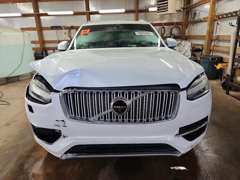 Zdjęcie 5 z aukcji – 2017 VOLVO XC90 T6 z VIN YV4A22PL1H1166542