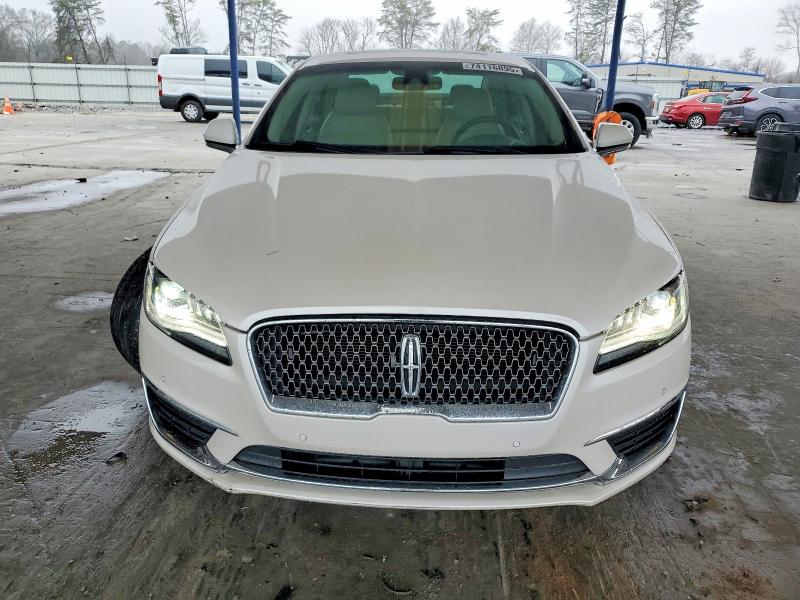 Photo 5 from auction – 2018 LINCOLN MKZ with VIN 3LN6L5E9XJR622818
