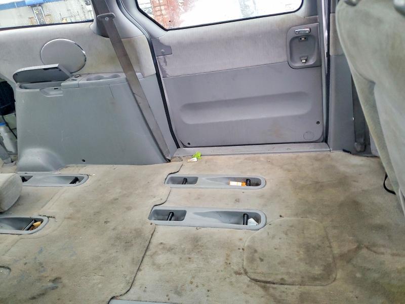 Photo 11 from auction – 2005 KIA SEDONA EX with VIN KNDUP132156745618