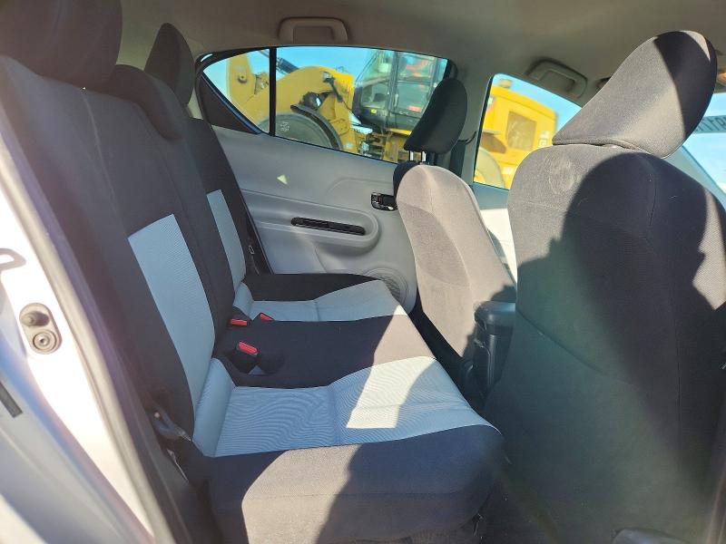 Photo 10 from auction – 2012 TOYOTA PRIUS C with VIN JTDKDTB3XC1503930