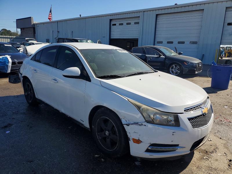 Photo 4 from auction – 2013 CHEVROLET CRUZE with VIN 1G1PC5SB5D7217759
