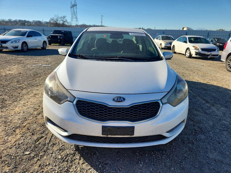 Photo 5 from auction – 2016 KIA FORTE LX with VIN KNAFX4A61G5462867