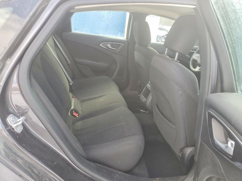 Photo 10 from auction – 2016 CHRYSLER 200 LIMITE with VIN 1C3CCCAB4GN147560