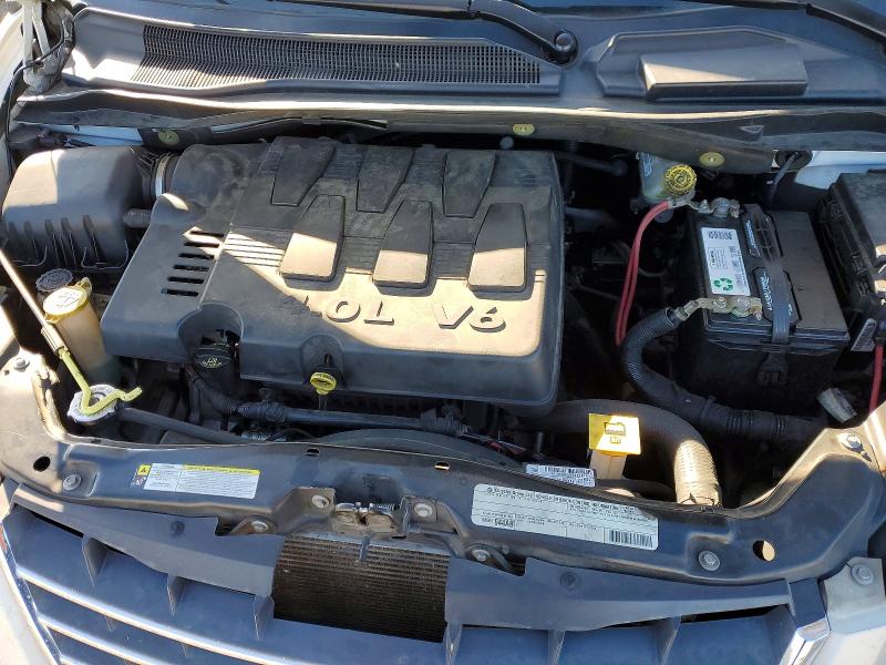 Photo 12 from auction – 2010 CHRYSLER TOWN & COU with VIN 2A4RR8DX9AR448158