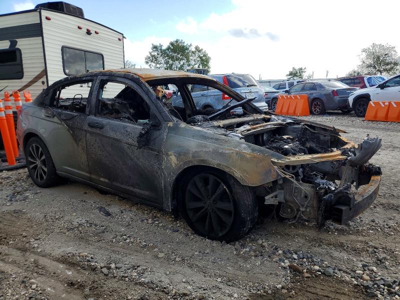 Photo 4 from auction – 2014 CHRYSLER 200 TOURIN with VIN 1C3CCBBB2EN171619