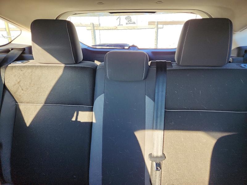 Photo 10 from auction – 2014 FORD FOCUS SE with VIN 1FADP3K25EL360406