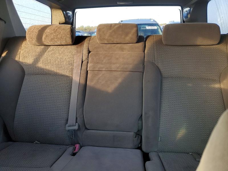 Photo 10 from auction – 2004 TOYOTA 4RUNNER SR with VIN JTEBU14RX40025291