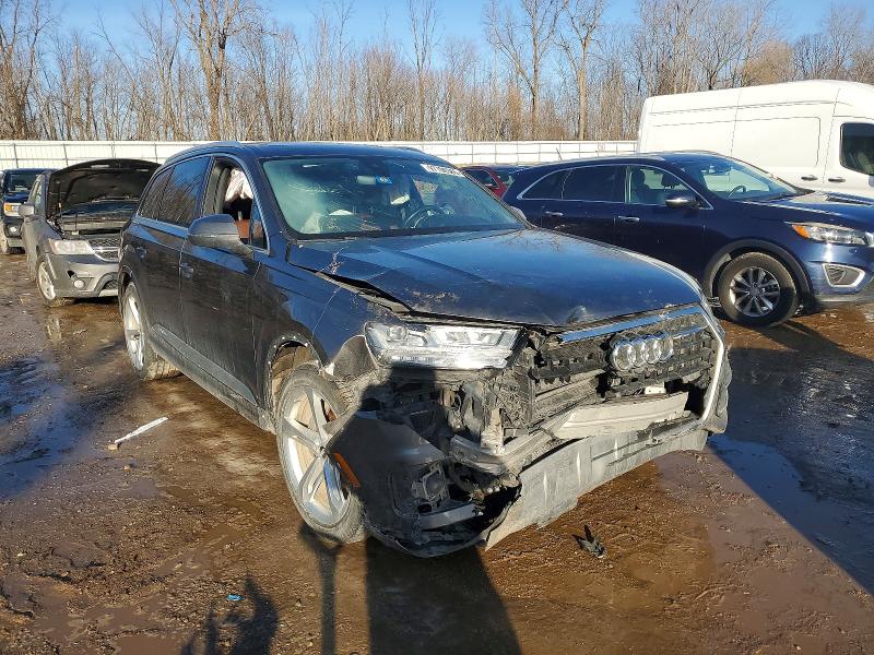 Photo 4 from auction – 2019 AUDI Q7 with VIN WA1VAAF73KD002750