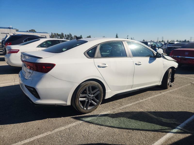 Photo 3 from auction – 2021 KIA FORTE with VIN 3KPF34AD0ME415133