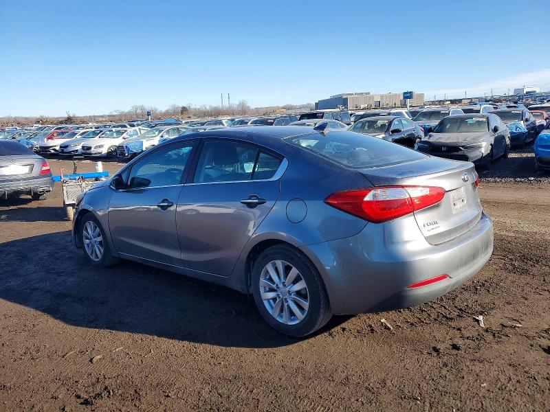 Photo 2 from auction – 2015 KIA FORTE EX with VIN KNAFX4A83F5372197