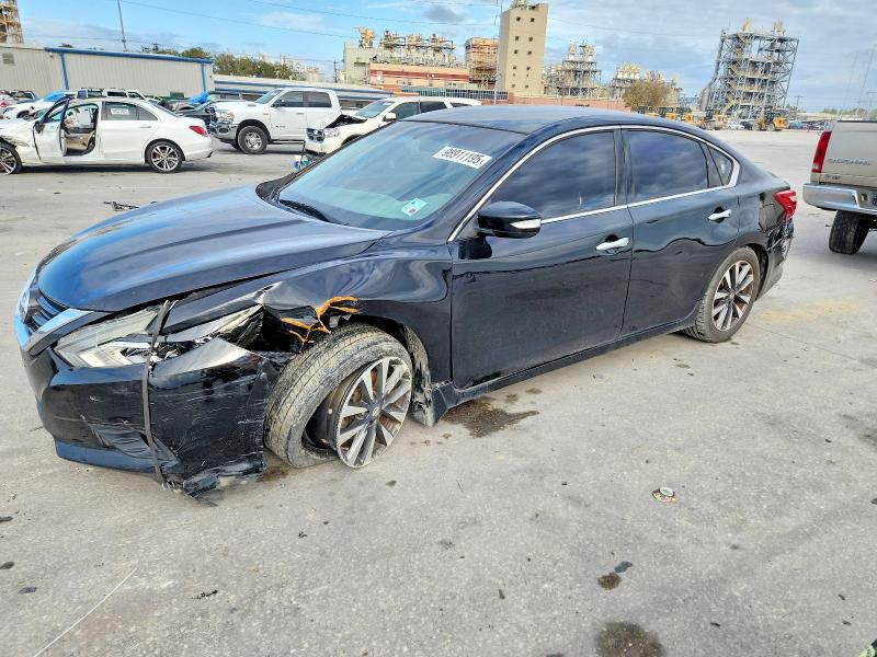NISSAN ALTIMA 2017 with VIN 1N4AL3AP8HC124672 - Photo from auction