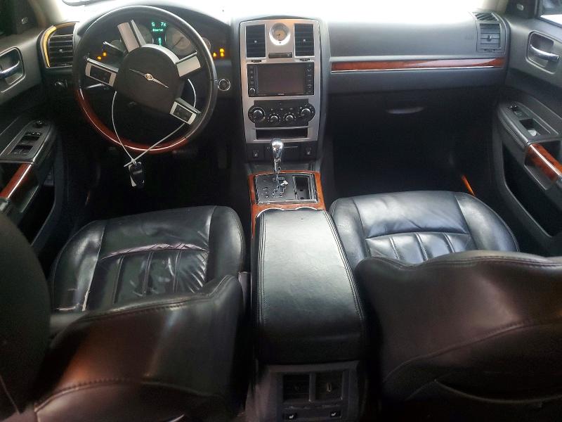 Photo 8 from auction – 2010 CHRYSLER 300C with VIN 2C3CA6CT4AH126365