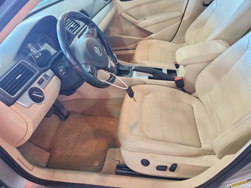 Photo 7 from auction – 2012 VOLKSWAGEN PASSAT SE with VIN 1VWBN7A38CC034179