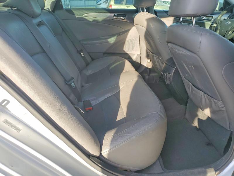 Photo 10 from auction – 2012 HYUNDAI SONATA HYB with VIN KMHEC4A46CA035089