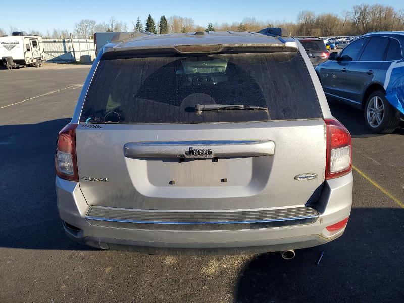 Photo 6 from auction – 2017 JEEP COMPASS LA with VIN 1C4NJDEB2HD175990