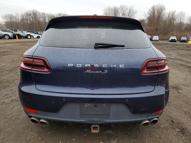 Photo 6 from auction – 2017 PORSCHE MACAN S with VIN WP1AB2A55HLB13925