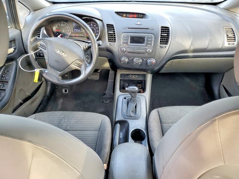 Foto 8 de la subasta – 2016 KIA FORTE con VIN KNAFX4A64G5445755