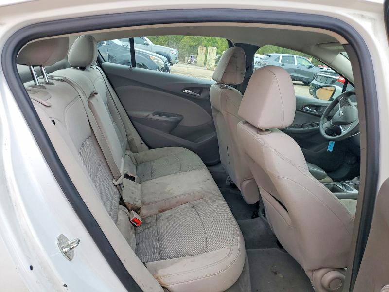 Photo 10 from auction – 2018 CHEVROLET CRUZE with VIN 1G1BE5SM2J7228672