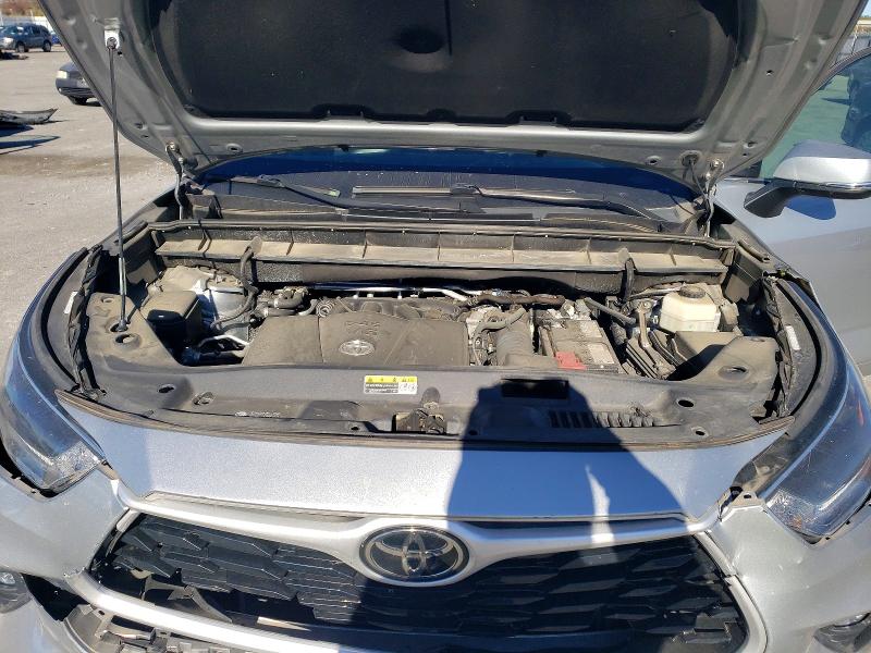 Photo 12 from auction – 2021 TOYOTA HIGHLANDER with VIN 5TDGZRBH2MS155325