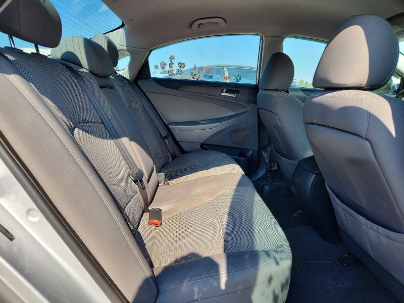Снимка 10 от търг – 2012 HYUNDAI SONATA с VIN 5NPEB4AC0CH423457