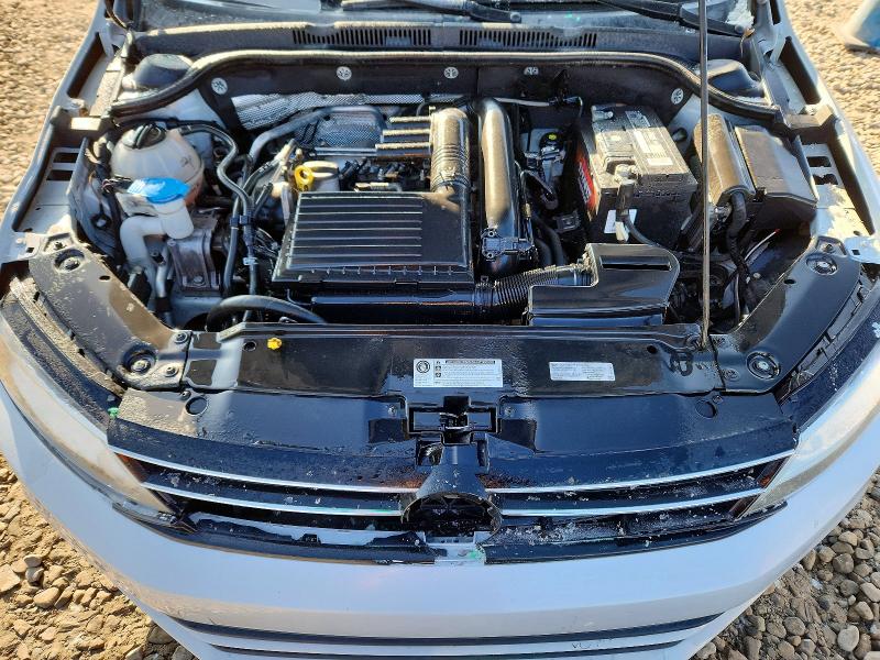 Photo 11 from auction – 2017 VOLKSWAGEN JETTA S with VIN 3VW2B7AJ5HM405070
