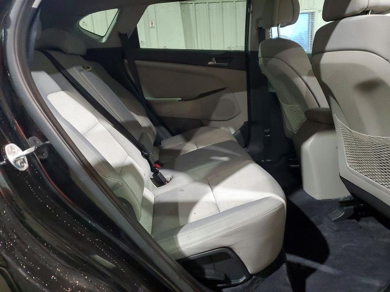 Photo 10 from auction – 2017 HYUNDAI TUCSON LIM with VIN KM8J3CA41HU514907