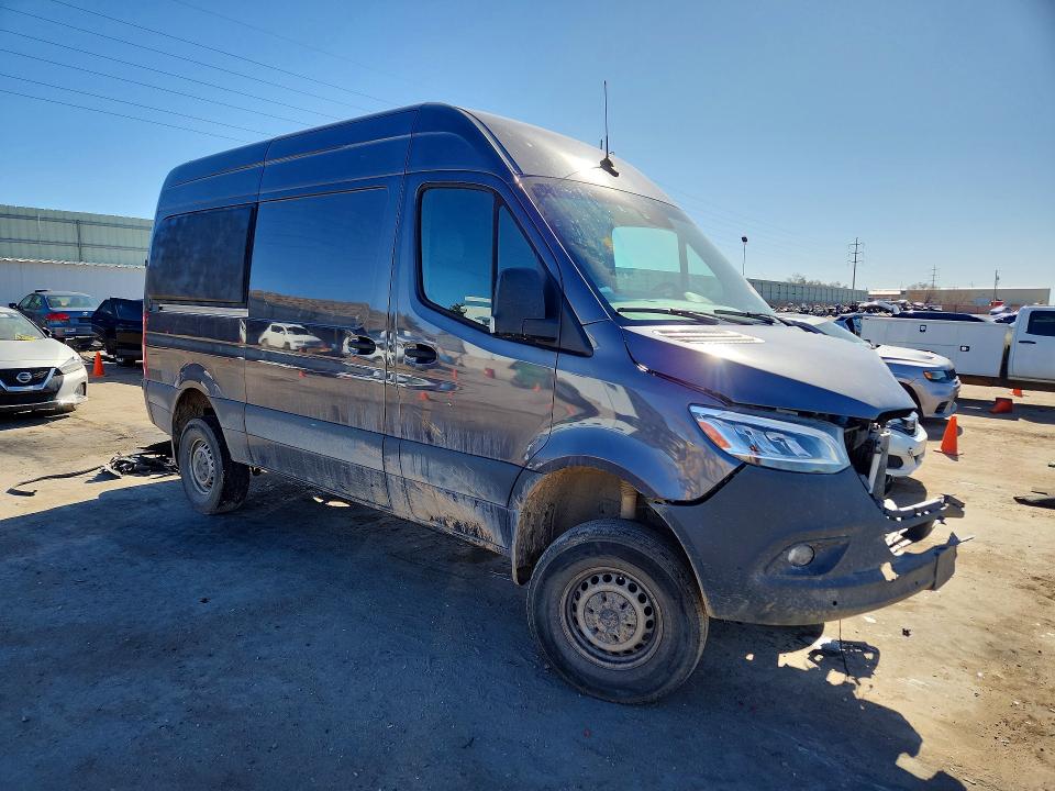 Photo 4 from auction – 2023 MERZ SPRINTER with VIN W1Y4NBVY5PT153314