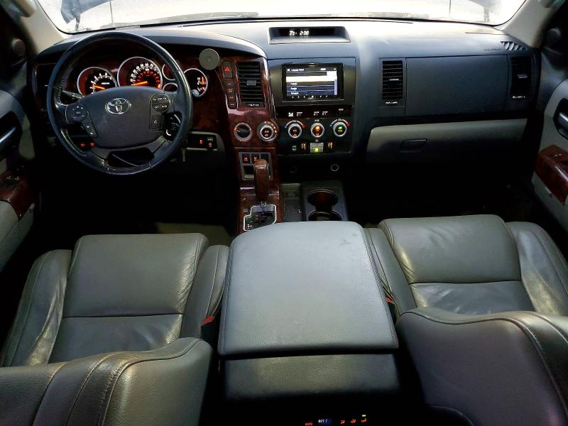 Photo 8 from auction – 2010 TOYOTA SEQUOIA with VIN 5TDJW5G1XAS032838