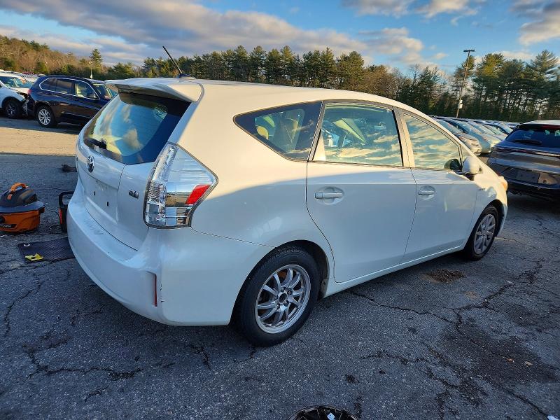 Photo 3 from auction – 2013 TOYOTA PRIUS V with VIN JTDZN3EU3D3209128