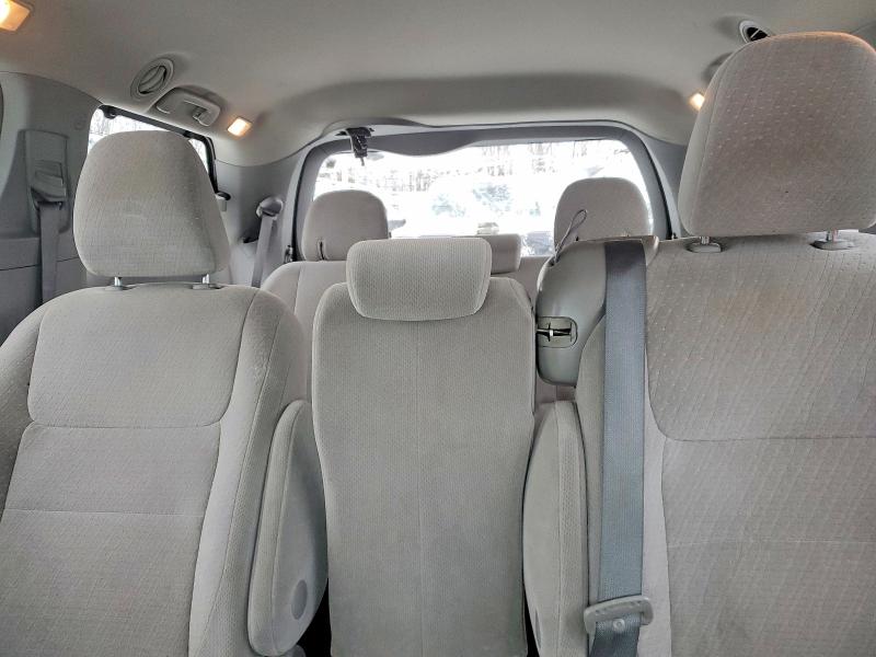Photo 10 from auction – 2015 TOYOTA SIENNA LE with VIN 5TDKK3DC7FS561004